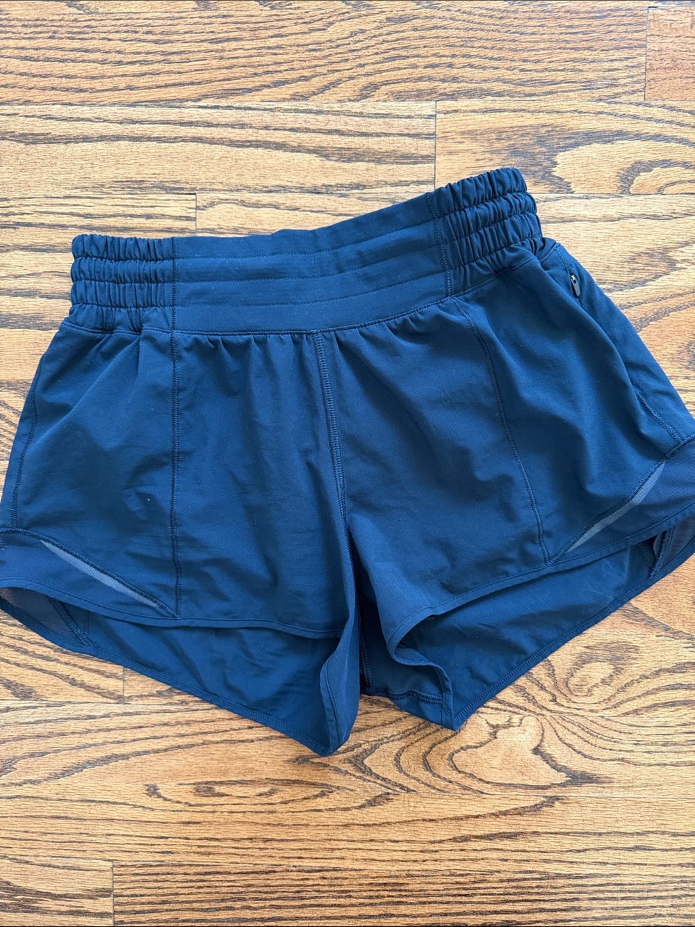 Lululemon Women’s Navy Blue Running Shorts Size 4